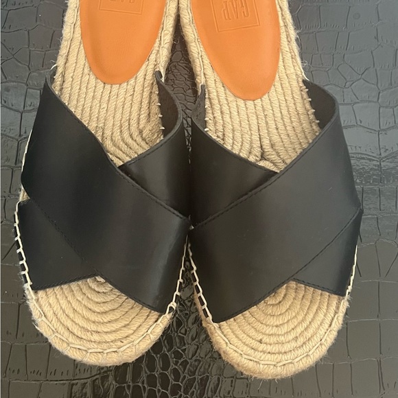 GAP Cross Strap Espadrille Sandals (like new) - Black - Picture 2 of 6